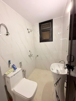 Bathroom in 1 BHK Apartment at Sainik Farm – for Rent