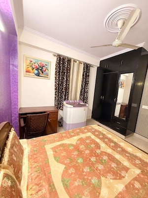 Bedroom in 1 BHK Apartment at Sainik Farm – for Rent