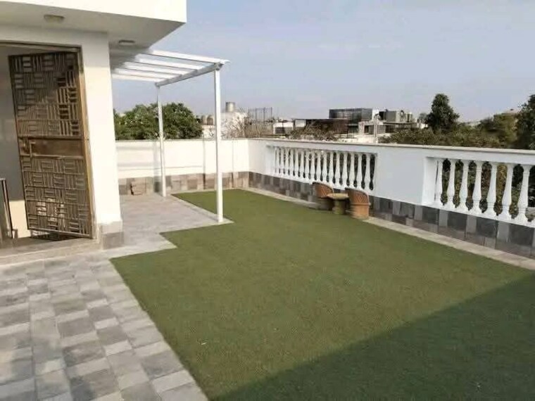 Exterior View, upsidc site b 4 Bedroom 2100 Sq.Ft. Penthouse In Upsidc Site B Greater Noida 10485524