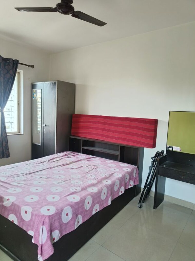Bedroom, manav-silver-skyscapes 3 Bedroom 1500 Sq.Ft. Apartment In Wakad Pune 10485550