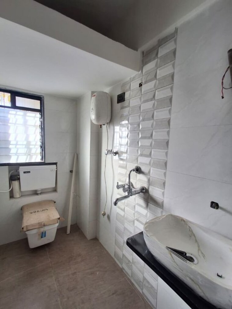 Bathroom, cci-rivali-park 4 Bedroom 1875 Sq.Ft. Apartment In Borivali East Mumbai 10485568