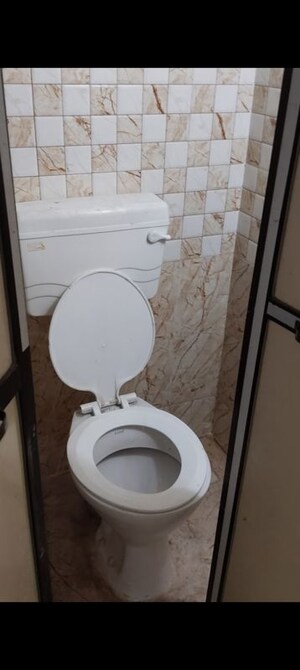 Bathroom in 1 BHK Apartment at Archin Building, Vashi Sector 14 – for Rent
