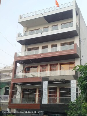 3.5 BHK Builder Floor For Sale in Sector 8