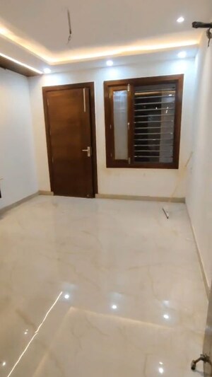 Room in 3.5 BHK Builder Floor at Sector 8 – for Sale