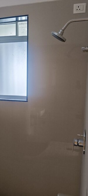 Room in 2 BHK Apartment at Yash Supriya, Dadar East – for Rent