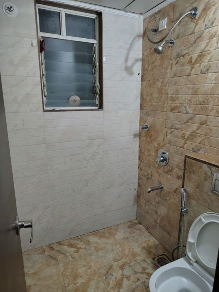 Bathroom, abhinav-pebbles-2 3 Bedroom 1500 Sq.Ft. Apartment In Bavdhan Pune 10485606