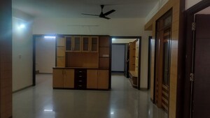 Room in 3 BHK Apartment at Jubilee Hills – for Rent