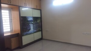 Room in 3 BHK Apartment at Jubilee Hills – for Rent