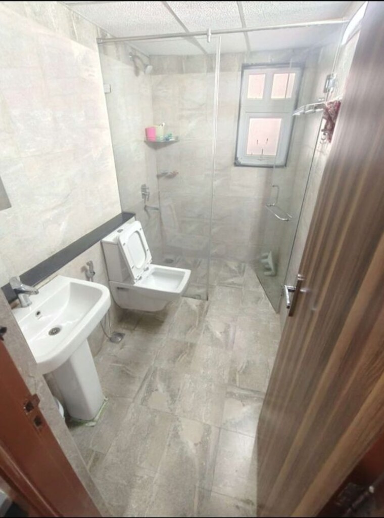 Bathroom, salarpuria-sattva-divinity 3 Bedroom 1520 Sq.Ft. Apartment In Mysore Road Bangalore 10470385
