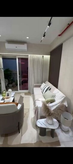2 BHK + Pooja Room,Servant Room,Study Room,Extra Room,Basement,Store Room Apartment For Sale in Mahindra Rainforest