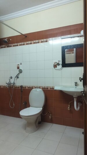Bathroom in 3 BHK Apartment at Banjara Hills – for Rent