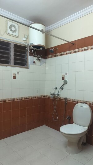 Bathroom in 3 BHK Apartment at Banjara Hills – for Rent