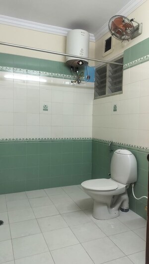 Bathroom in 3 BHK Apartment at Banjara Hills – for Rent