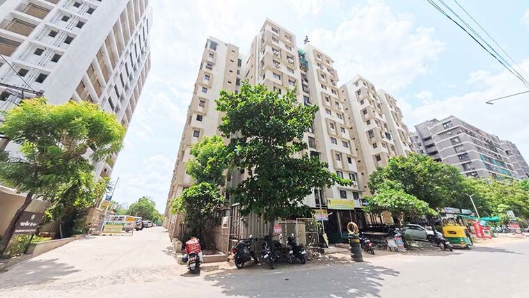 Exterior View, vaishnodevi circle 2 Bedroom 120 Sq.Ft. Apartment In Vaishnodevi Circle Ahmedabad 10485654