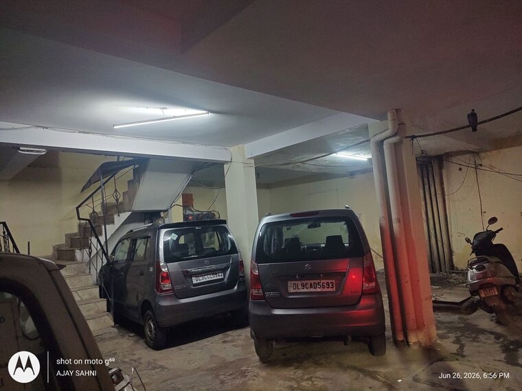  Parking, mehrauli 2 Bedroom 700 Sq.Ft. Builder Floor In Mehrauli Delhi 10485647