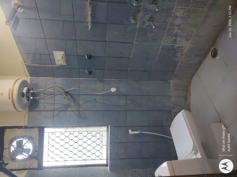 Bathroom, mehrauli 2 Bedroom 700 Sq.Ft. Builder Floor In Mehrauli Delhi 10485647