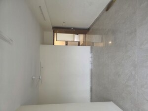 Room in 2 BHK Apartment at Videocon Laxmi Narayan Krupa, Vile Parle West – for Rent