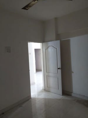 Room in 1 BHK Apartment at Amrutdhara CHS, Kharghar – for Rent