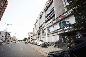  Office Space – Exterior View View at Ctm - for Sale
