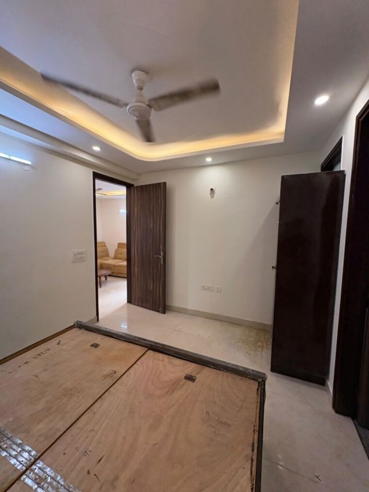 Room, freedom fighters enclave 1 Bedroom 600 Sq.Ft. Builder Floor In Freedom Fighters Enclave Delhi 10485700