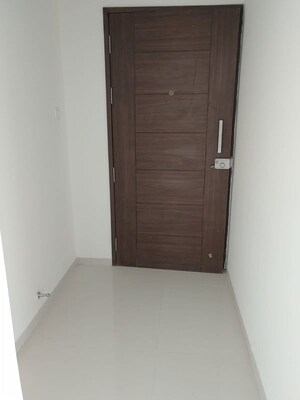 Room in 2 BHK Apartment at Blue 27th Avenue, Bavdhan – for Rent