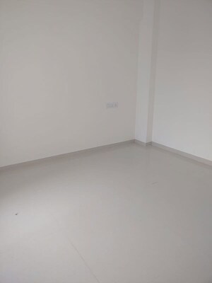 Room in 3 BHK Apartment at Blue 27th Avenue, Bavdhan – for Rent