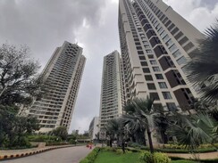 2.5 BHK Apartment For Sale in Oberoi Realty Woods