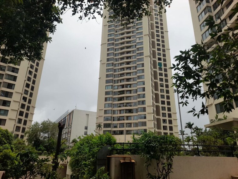 Exterior View, oberoi-realty-woods 2.5 Bedroom 1250 Sq.Ft. Apartment In Goregaon East Mumbai 10485723