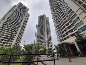 2.5 BHK Apartment – Exterior View View at Oberoi Realty Woods, Goregaon East - for Sale