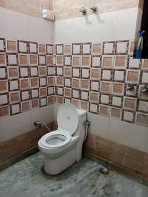 Bathroom in 2.5 BHK Builder Floor at Huda – for Rent