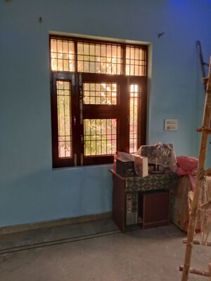 Living Room in 2.5 BHK Builder Floor at Huda – for Rent