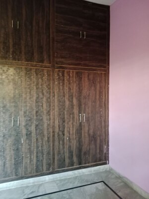 Furnished Amenities in 2.5 BHK Builder Floor at Huda – for Rent