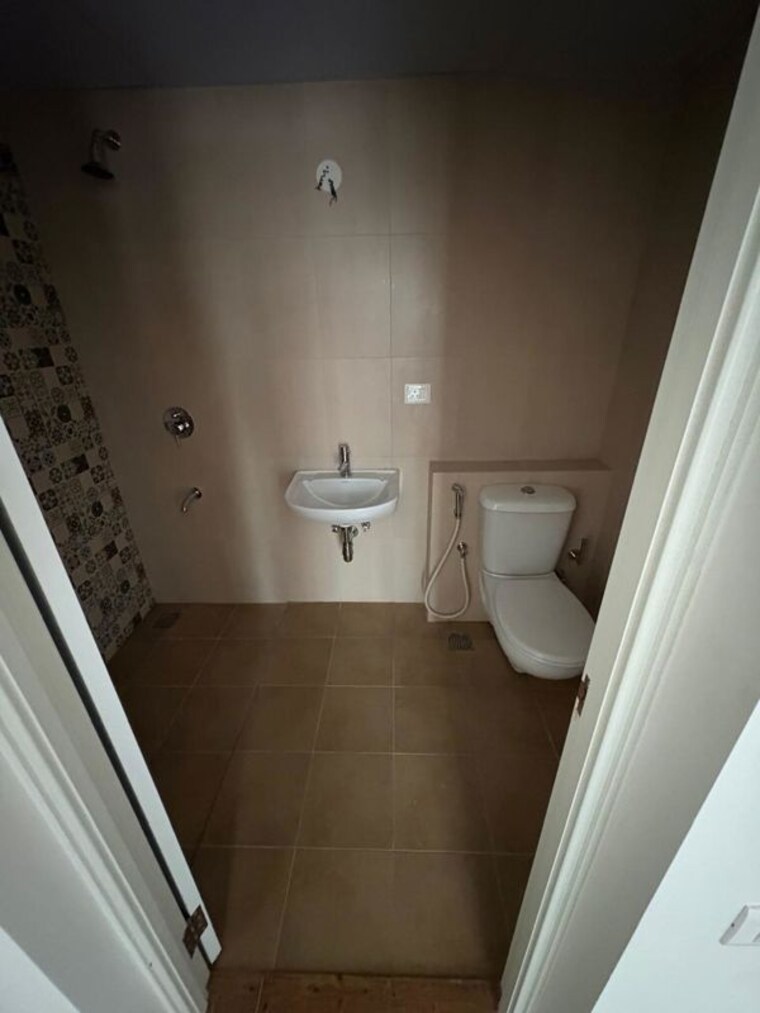 Bathroom, brigade-el-dorado 3 Bedroom 1401 Sq.Ft. Apartment In Bagaluru Bangalore 10485741