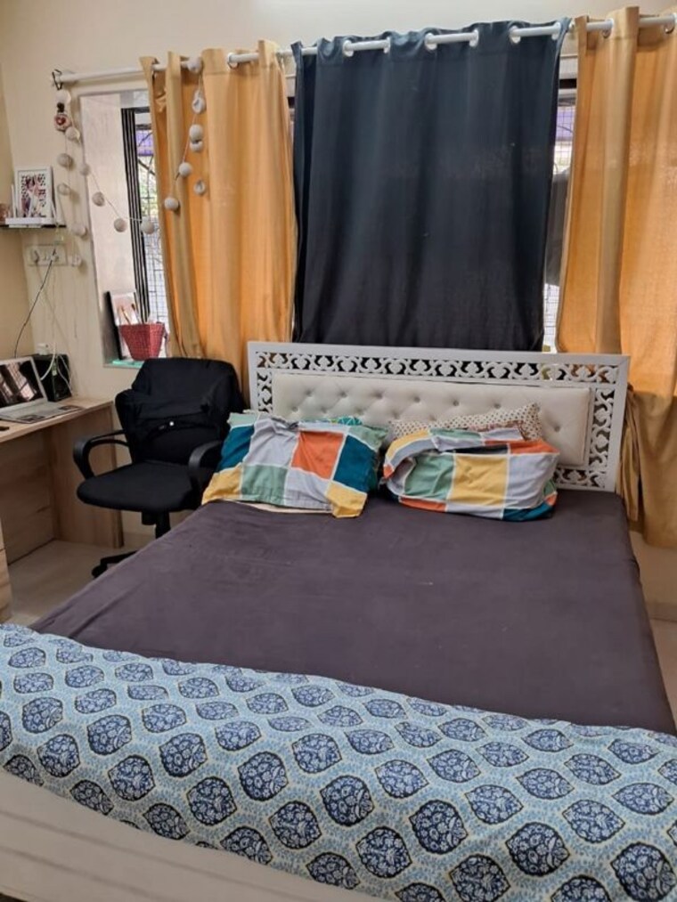 Bedroom, bandra west 1 RK 200 Sq.Ft. Apartment In Bandra West Mumbai 10485743