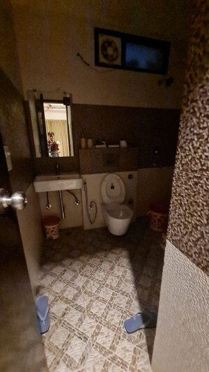 Parking in 2 BHK Apartment at Lakdi Ka Pul – for Sale