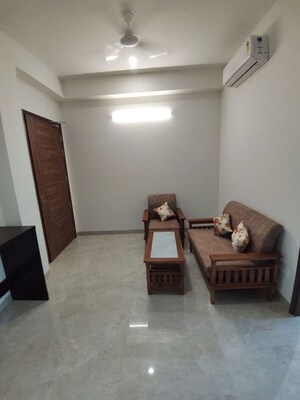Living Room in 1 BHK Builder Floor at Sector 32 – for Rent