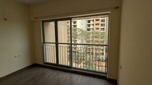Room in 2 BHK Apartment at Lodha Splendora, Ghodbunder Road – for Rent