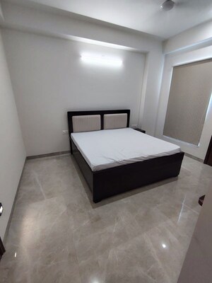 Room in 1 BHK Builder Floor at Sector 48 – for Rent