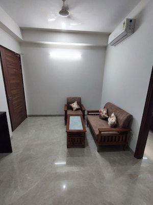 Living Room in 1 BHK Builder Floor at Sector 48 – for Rent