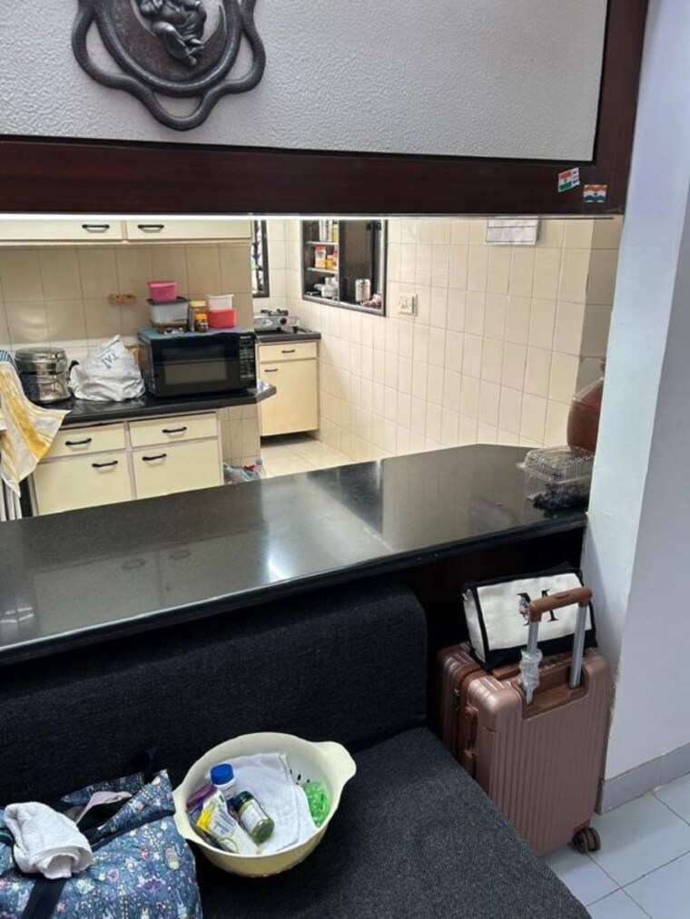 Kitchen, bandra west 1 Bedroom 500 Sq.Ft. Apartment In Bandra West Mumbai 10485773