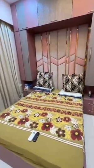 Bedroom in 1.5 BHK Apartment at Sheth Zuri, Laxmi Nagar – for Rent