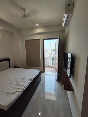 Building Lobby in 1 BHK Builder Floor at Sector 46 – for Rent
