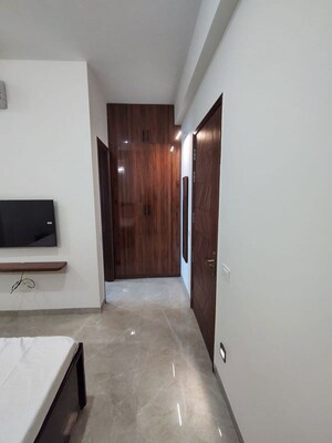 Building Lobby in 1 BHK Builder Floor at Sector 46 – for Rent