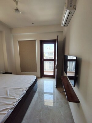 Building Lobby in 1 BHK Builder Floor at Sector 46 – for Rent