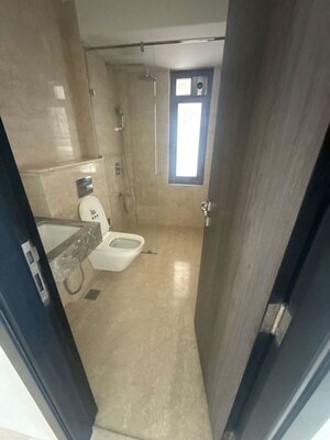 Building Lobby in 4 BHK Apartment at Piramal Mahalaxmi, Mahalaxmi – for Rent