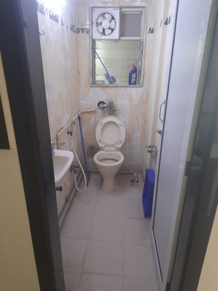 Bathroom, new-mhada-towers 2 Bedroom 700 Sq.Ft. Apartment In Andheri West Mumbai 10485811