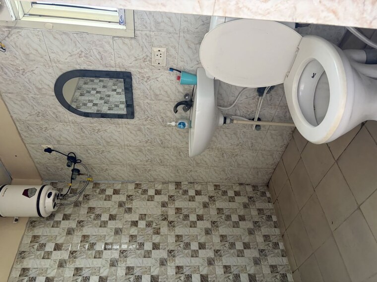 Bathroom, prateek-laurel 2.5 Bedroom 1135 Sq.Ft. Apartment In Sector 120 Noida 10485806