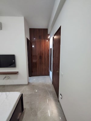 Building Lobby in 1 BHK Builder Floor at Sector 31 – for Rent