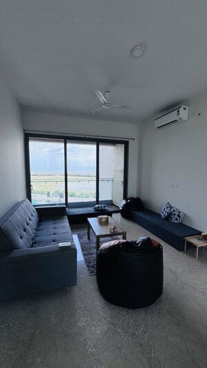 Team Area in 3 BHK Apartment at Piramal Mahalaxmi, Mahalaxmi – for Rent