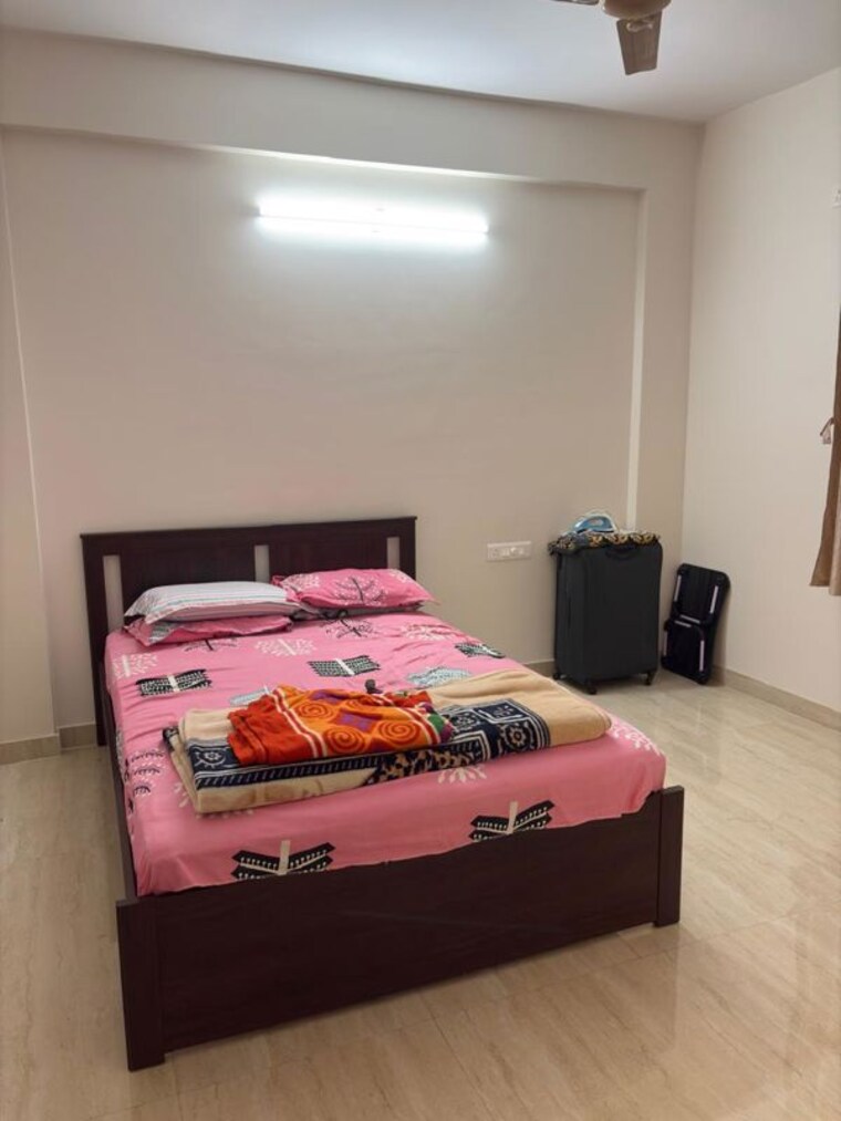 Bedroom, nri layout 3 Bedroom 1500 Sq.Ft. Builder Floor In Nri Layout Bangalore 10485852